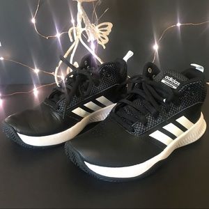 Youth Adidas CF Ilation 2 Mid Basketball Shoes